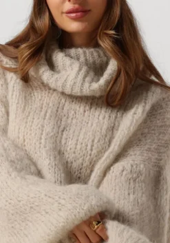 beige american dreams coltrui pepper roll neck cropped