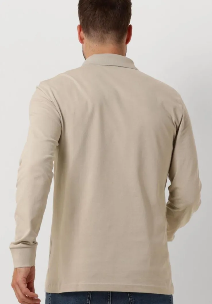 beige boss orange polo passerby