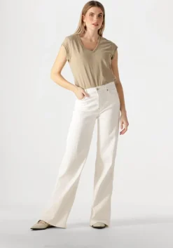 beige cc heart t-shirt basic v-neck t-shirt