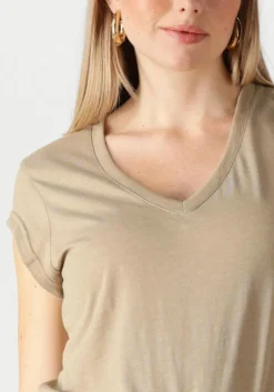 beige cc heart t-shirt basic v-neck t-shirt