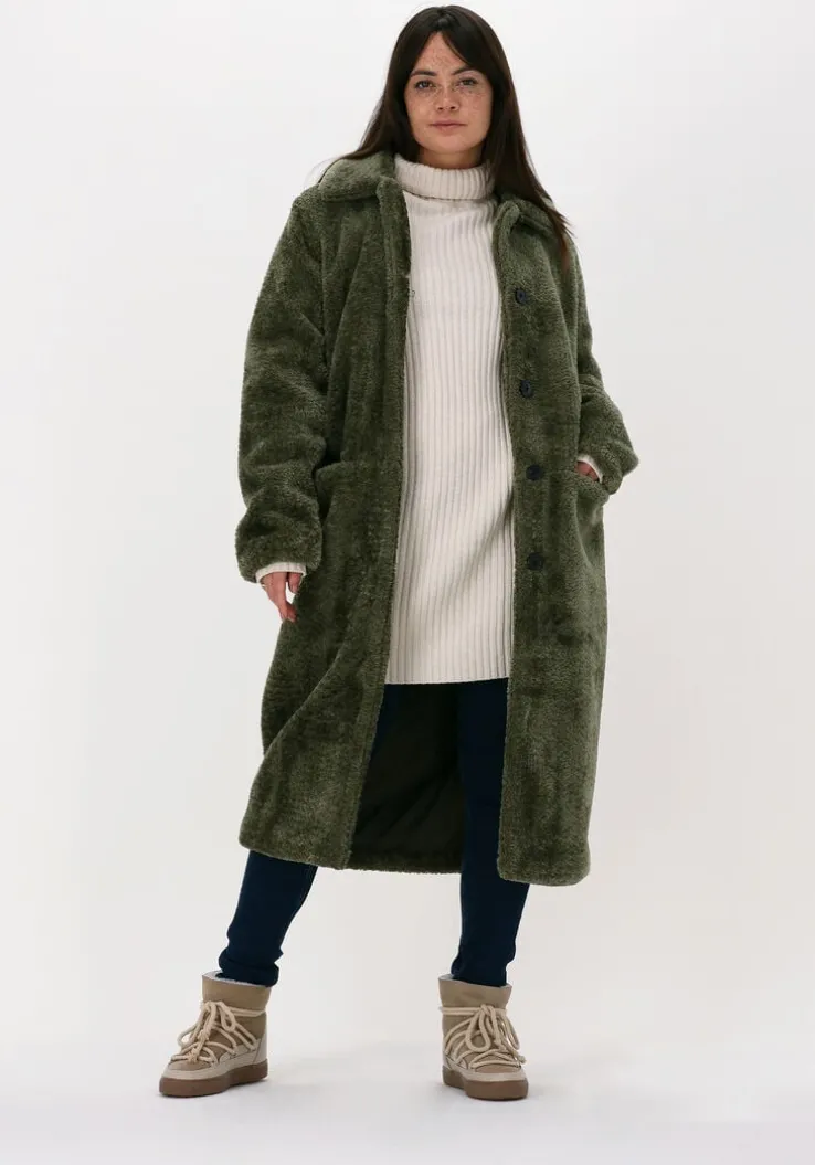 beige inuikii vachtlaarzen classic