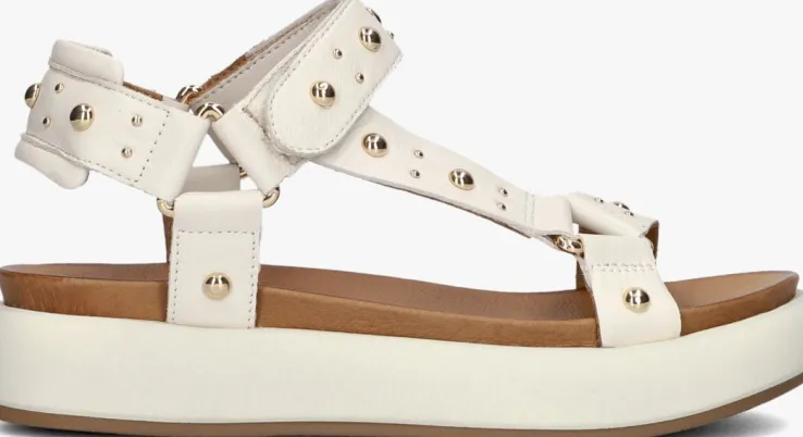 beige inuovo platte sandalen a96001