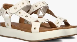 beige inuovo platte sandalen a96001