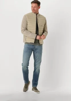 beige krakatau jack qm507