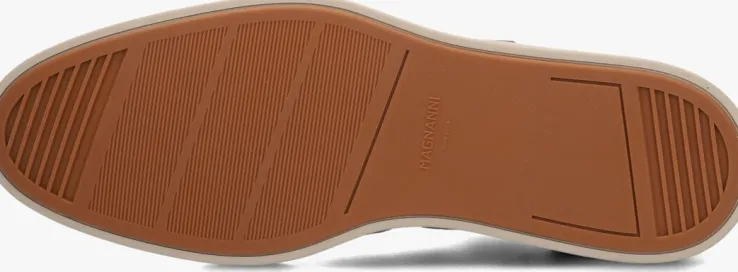 beige magnanni chelsea boots 25120