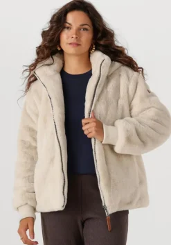 beige moscow faux fur jas 08-08-evelyn-3