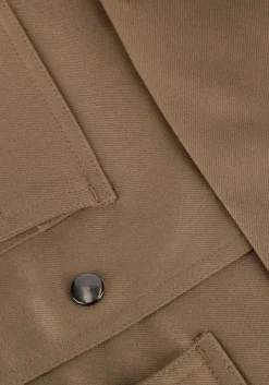 beige moves jack remano