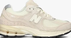 beige new balance lage sneakers m2002 d
