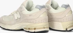 beige new balance lage sneakers m2002 d