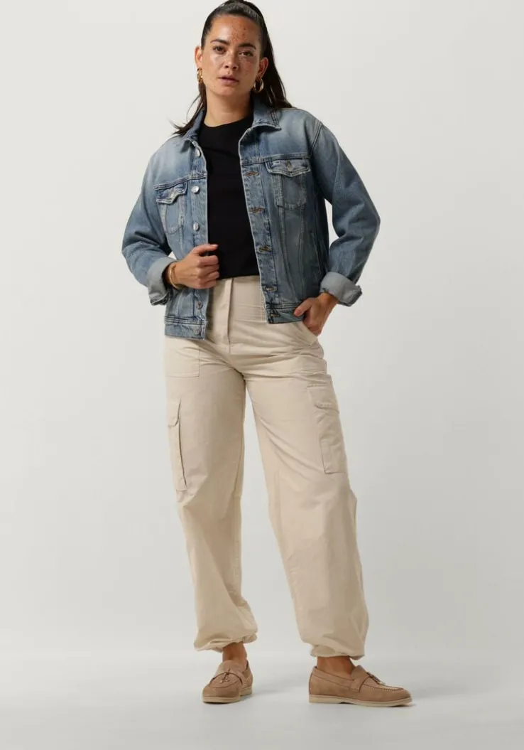 beige notre-v loafers 179