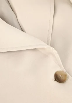 beige omoda atelier mantel om-bibi x bo