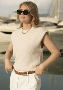 beige omoda atelier top om-imke x iris