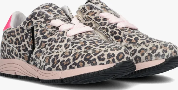 beige pinocchio sneakers f1584