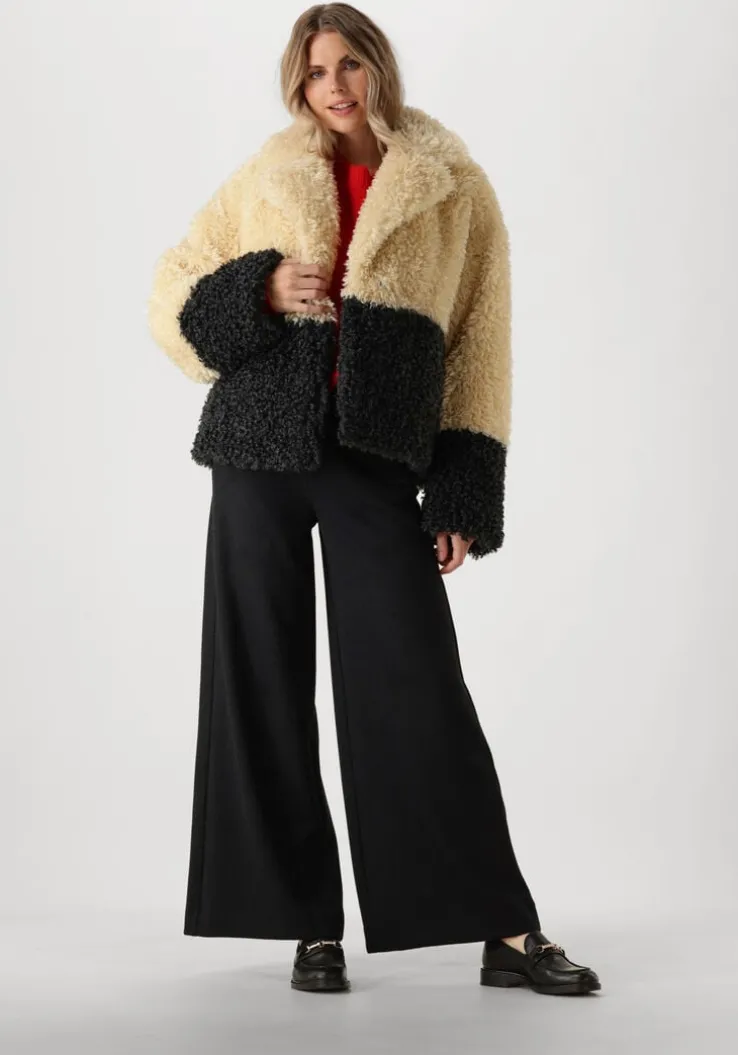 beige stand studio teddy jas jubel jacket