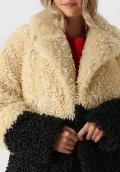 beige stand studio teddy jas jubel jacket