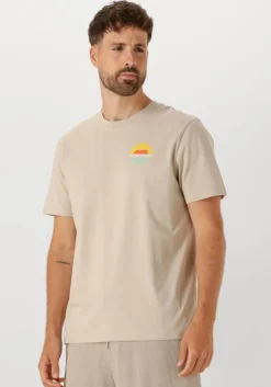 beige strøm clothing t-shirt t-shirt