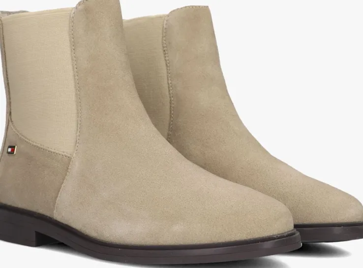 beige tommy hilfiger chelsea boots flag low chelsea