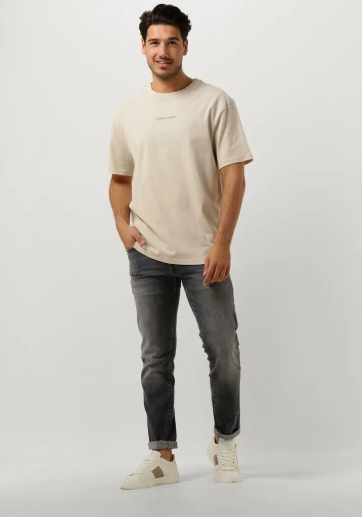 beige tommy jeans t-shirt tjm reg s new classics tee ext
