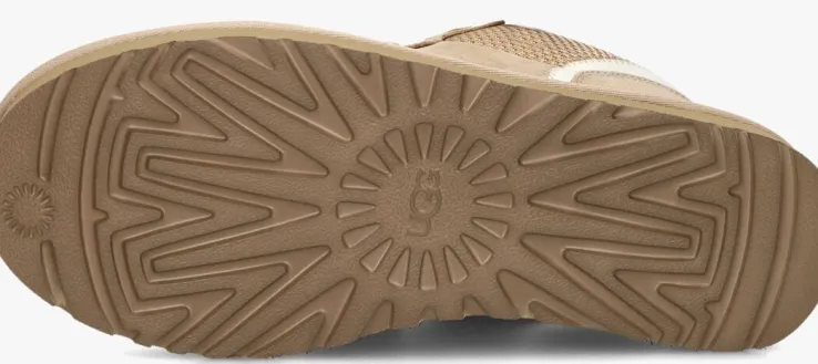 beige ugg lage sneakers w lowmel
