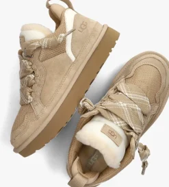 beige ugg lage sneakers w lowmel