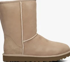 beige ugg vachtlaarzen w classic short ii