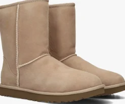 beige ugg vachtlaarzen w classic short ii