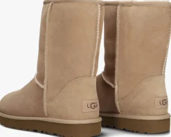 beige ugg vachtlaarzen w classic short ii