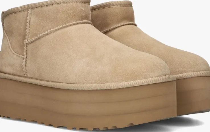 beige ugg vachtlaarzen w classic ultra mini platform