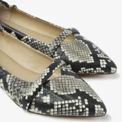 beige via vai ballerina's lola rose