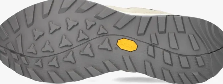 beige woolrich lage sneakers running man