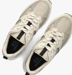 beige woolrich lage sneakers running man