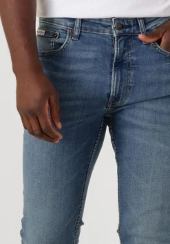 blauwe calvin klein skinny jeans skinny canyon blue jean regen