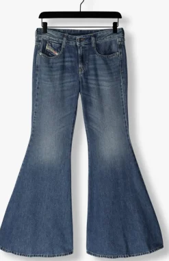 blauwe diesel flared jeans 1970 d-bleess