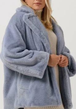 blauwe notre-v faux fur jas fur coat short