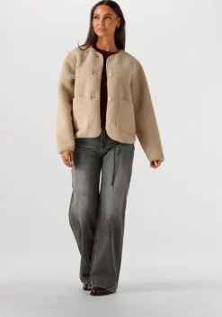 bordeaux circle of trust t-shirt paula top