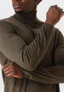 bruine boss black coltrui musso-p