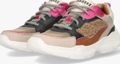 bruine braqeez lage sneakers river run