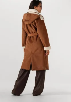 bruine caroline biss mantel 4445