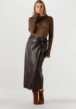 bruine ibana midirok siata