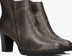 bruine notre-v enkellaarsjes patricia-01