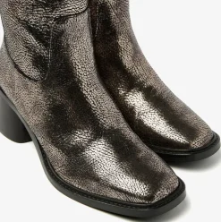 bruine via vai enkelboots zoey cade