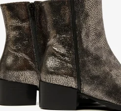 bruine via vai enkellaarsjes rose baker