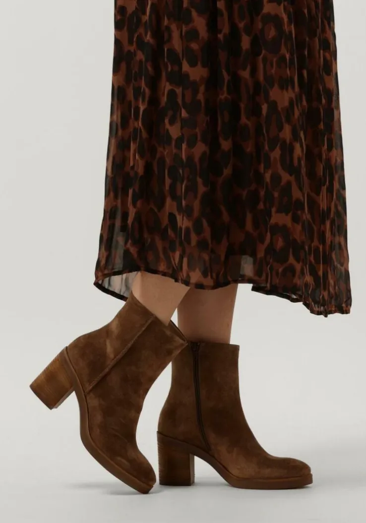 bruine via vai enkellaarsjes taara enkel