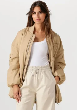 camel ibana jack jullio