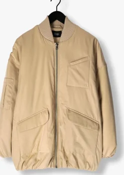 camel ibana jack jullio