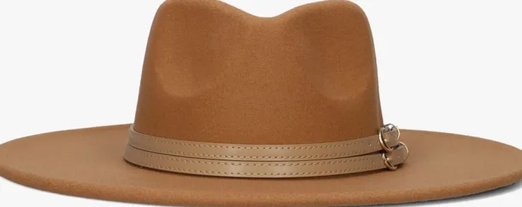 camel notre-v hoed nicolette