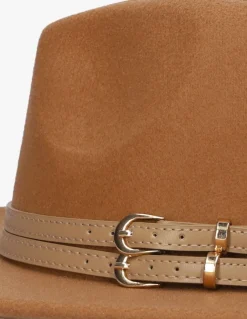 camel notre-v hoed nicolette