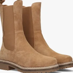 camel tango chelsea boots julie 8