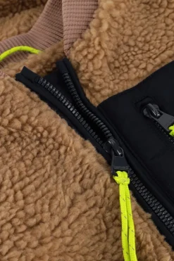 camel tumble 'n dry gilet opposite