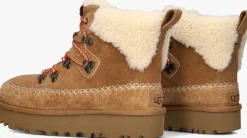 cognac ugg snowboots classic alpine lace-up
